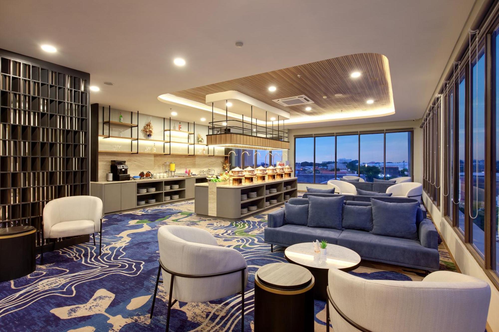 Aston Palu Hotel & Conference Center מראה חיצוני תמונה