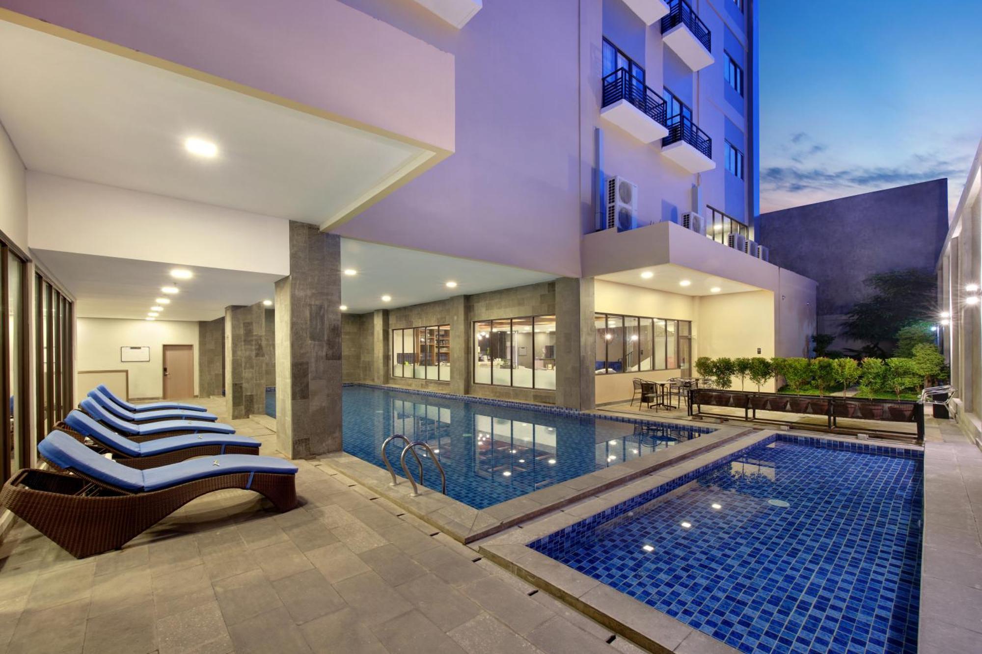 Aston Palu Hotel & Conference Center מראה חיצוני תמונה